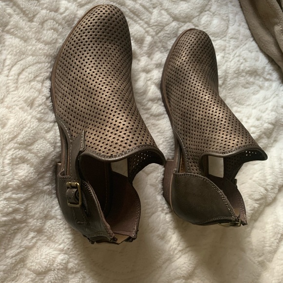 Women’s short boots - booties fall - Picture 3 of 5